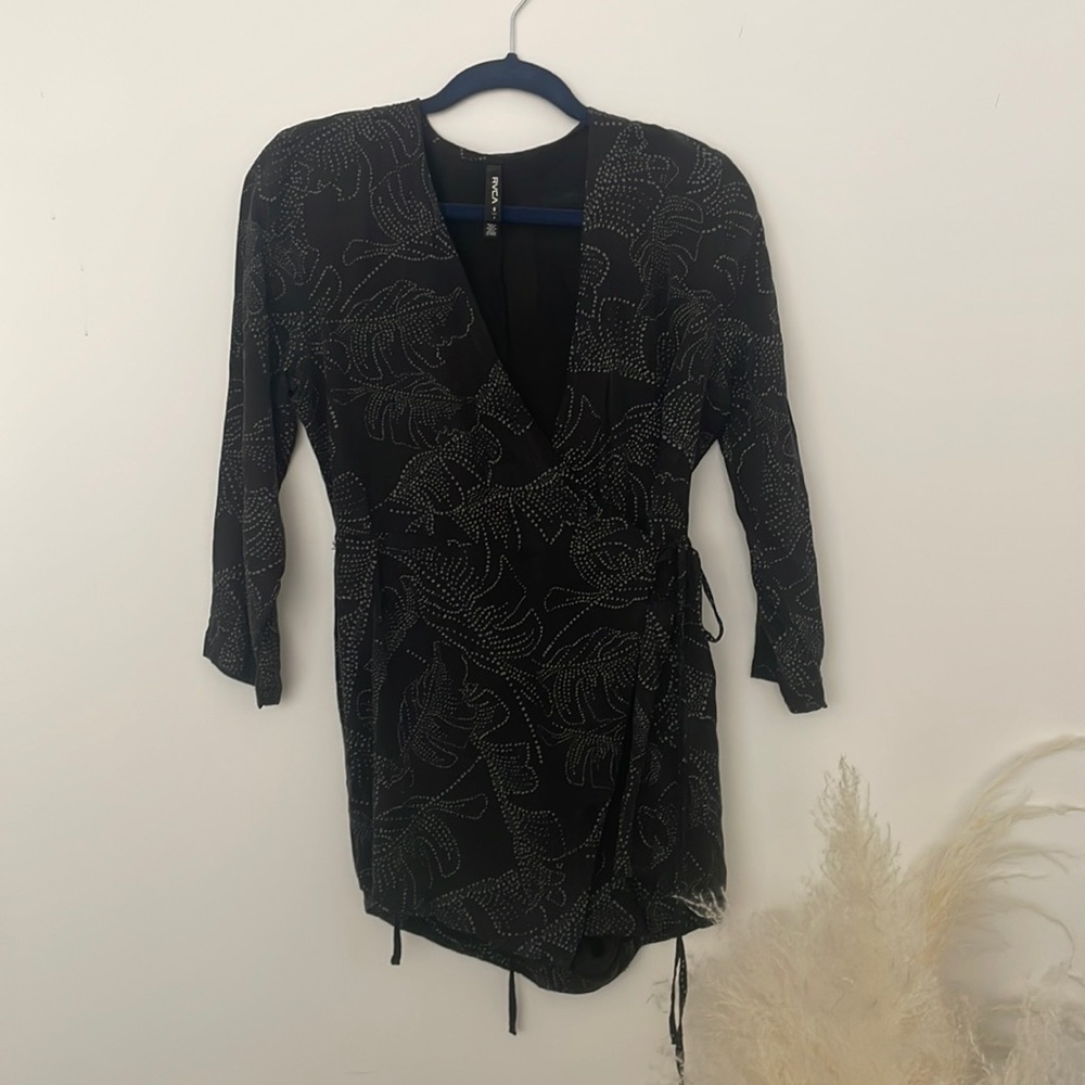 RVCA wrap romper. Black with grey. Size small.